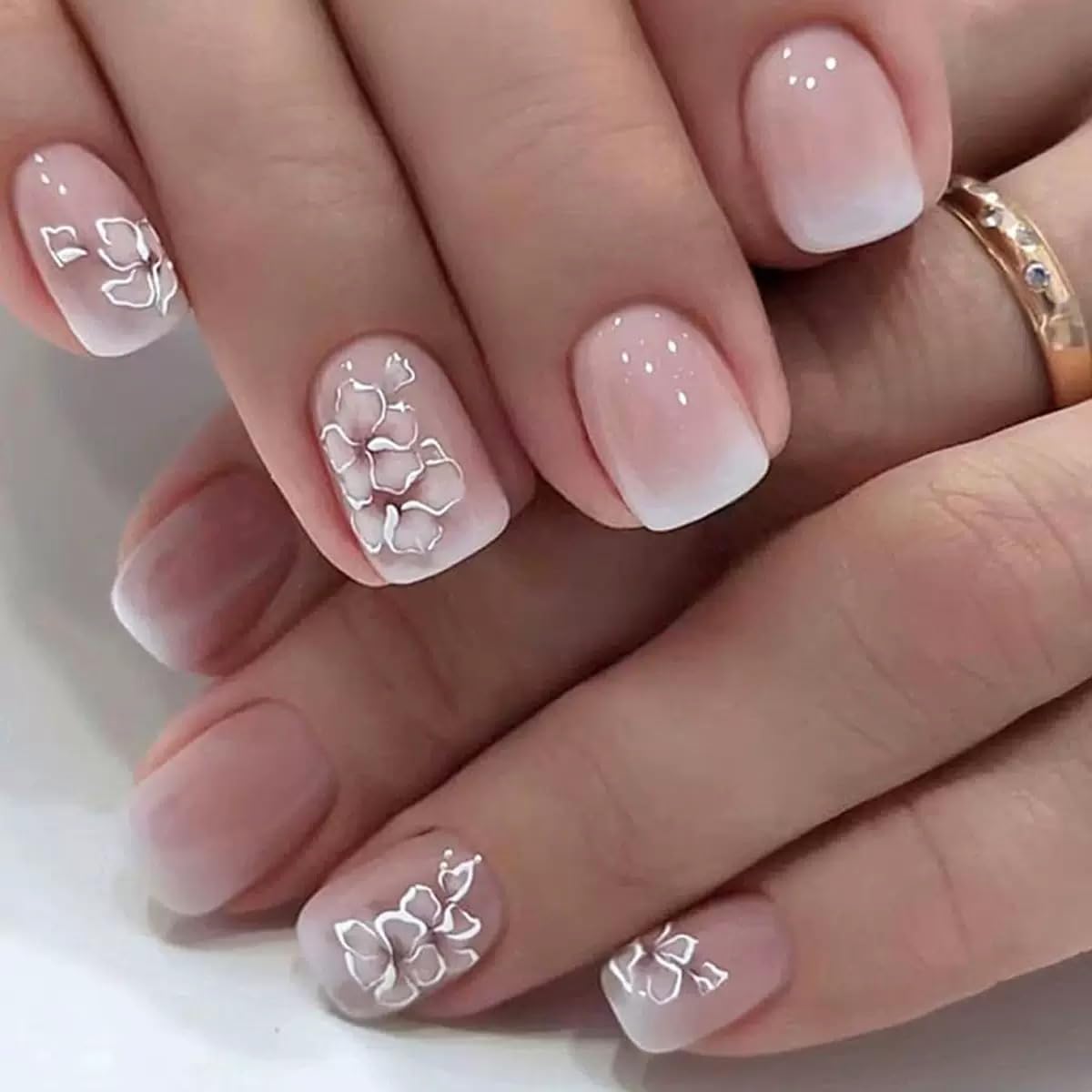 BOW NAILS